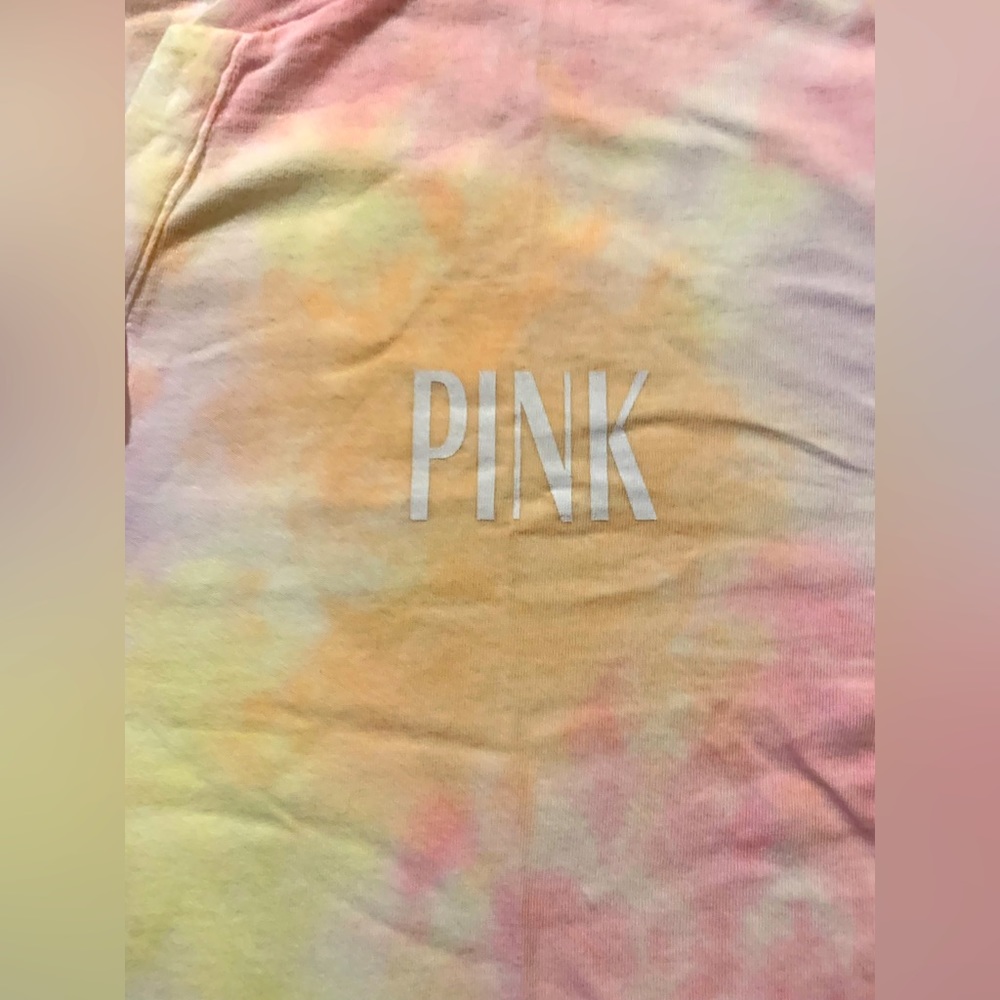 VS Pink 2 Piece NEW SET Tie Dye Campus Henley Palm Tree On Back & Freya Leggings - Picture 4 of 6